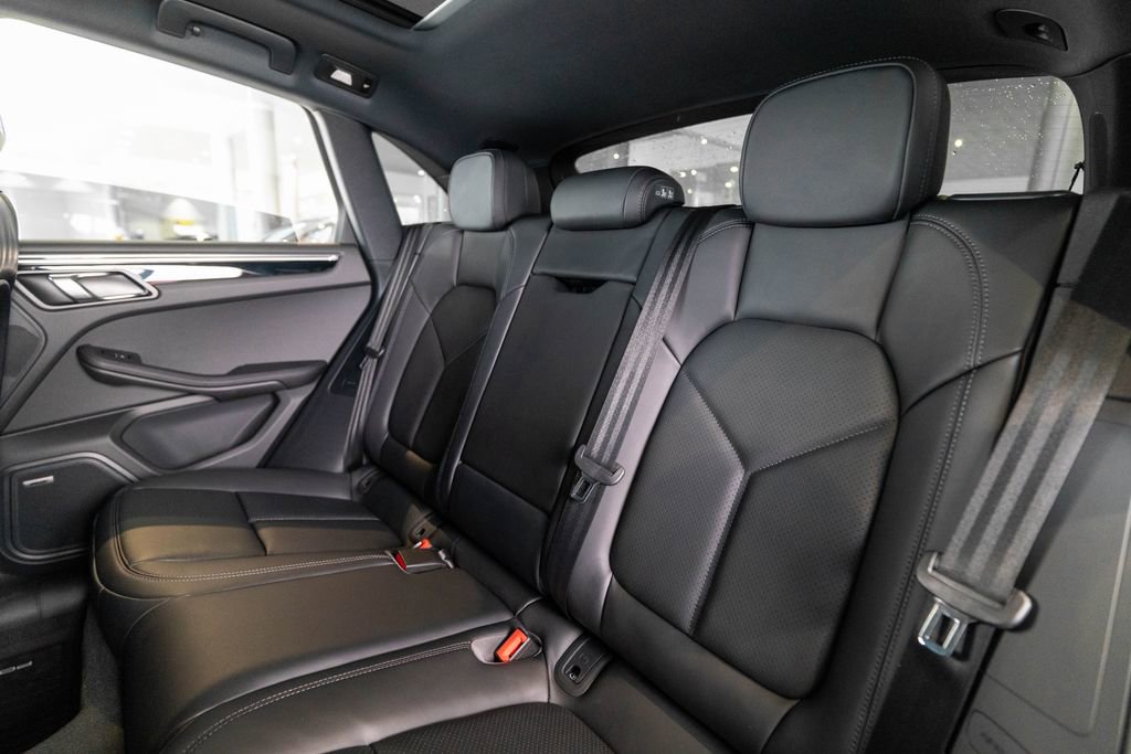 New 2026 Porsche Macan S image 35