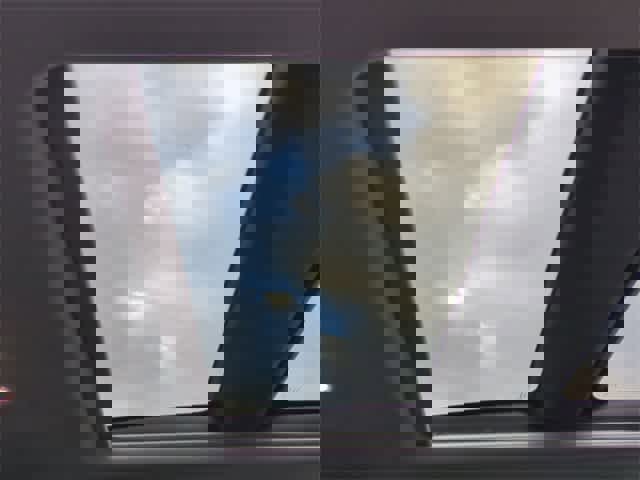 Used 2018 Toyota Camry XSE image 23