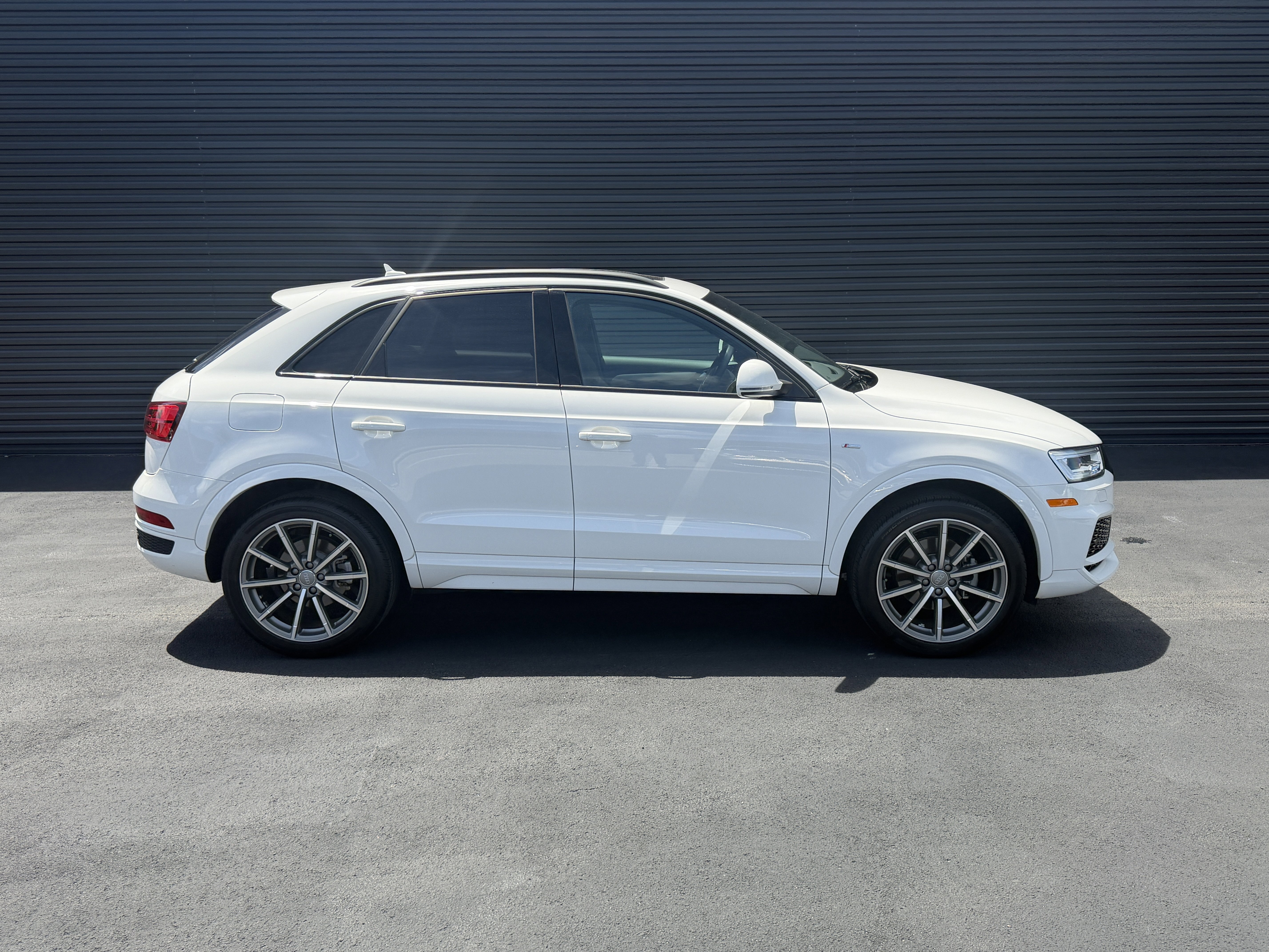 Used 2018 Audi Q3 2.0T Premium Plus AWD/4WD image 15