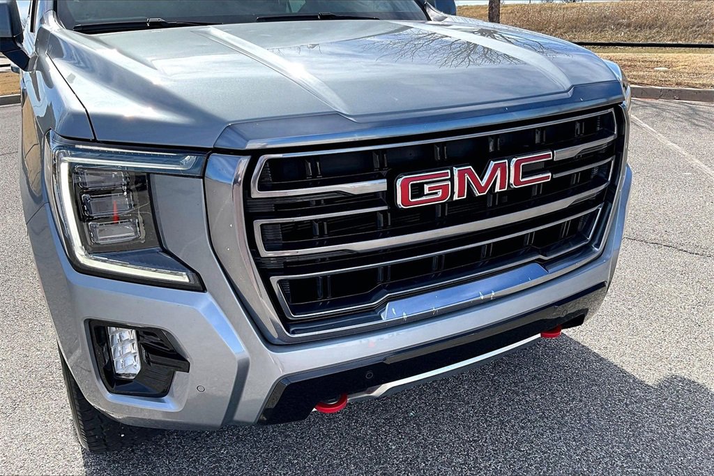 Used 2023 GMC Yukon AT4 image 31