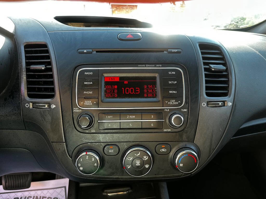 Used 2014 Kia Forte LX w/ Popular Package image 16