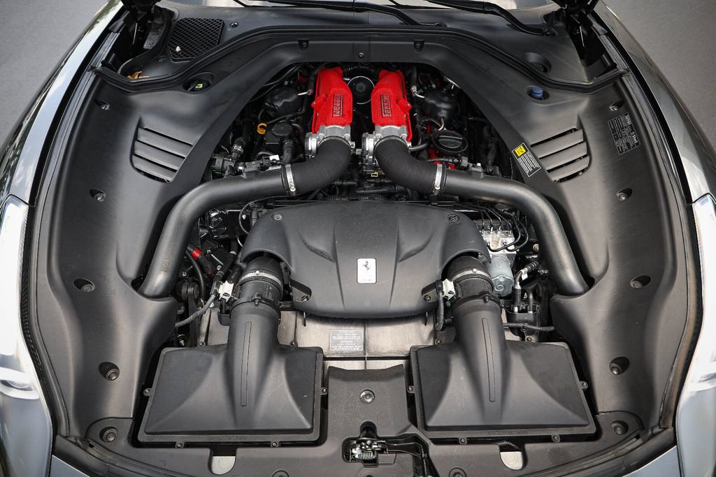 Certified 2016 Ferrari California T RWD image 25