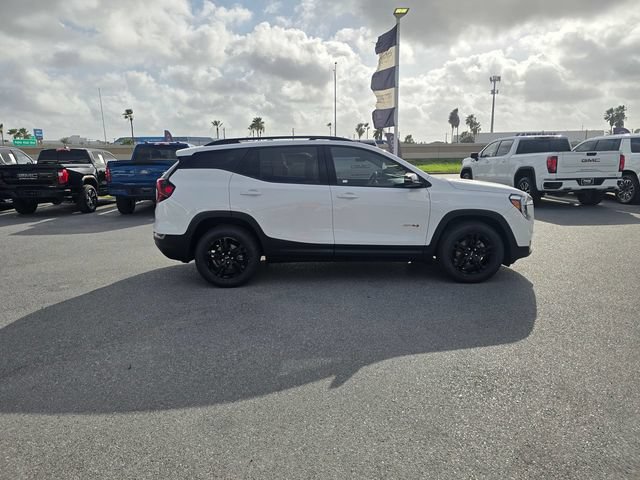 Used 2022 GMC Terrain AT4 w/ Tech Package AWD/4WD image 4