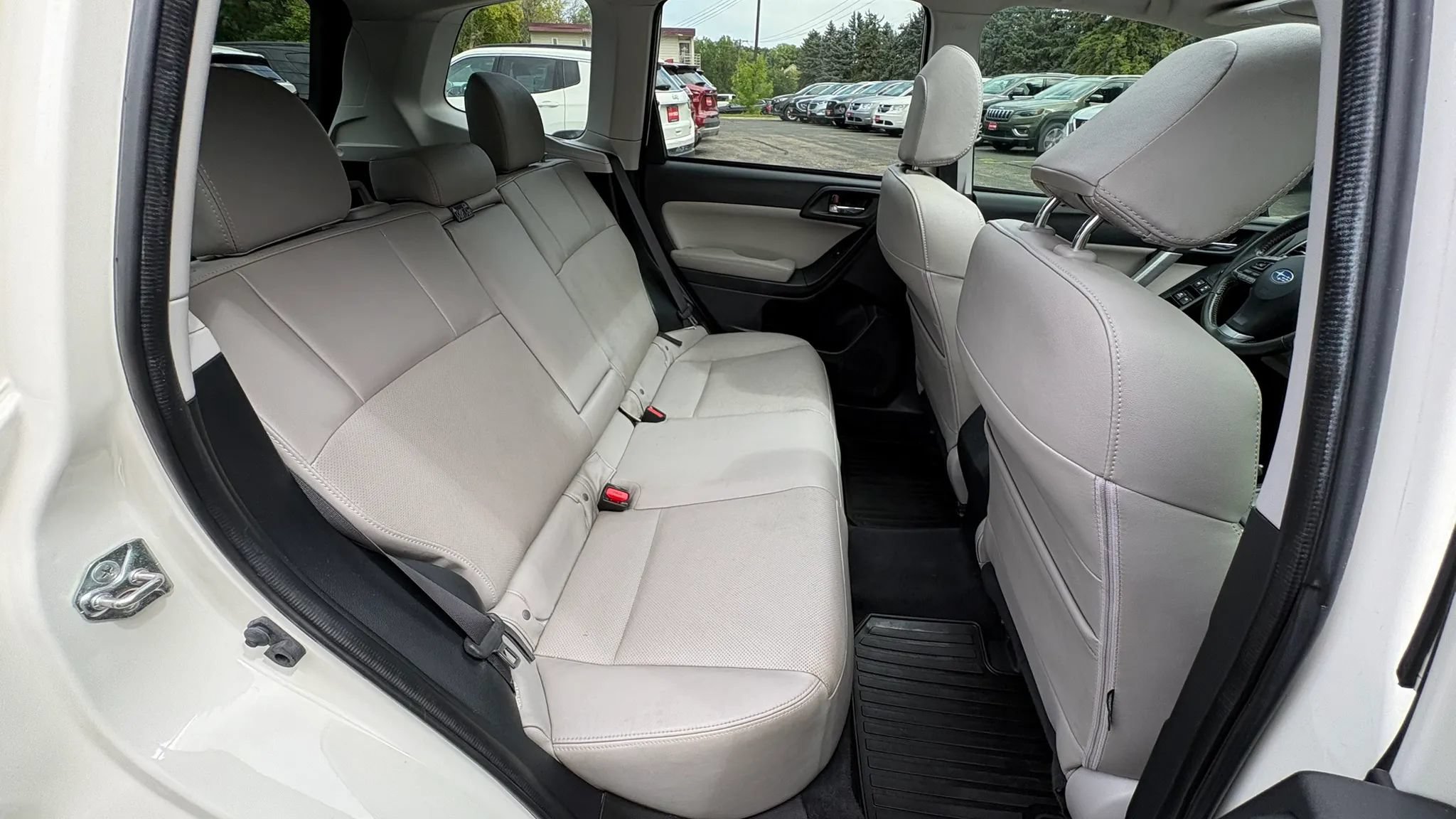 Used 2016 Subaru Forester 2.5i Limited AWD/4WD image 24
