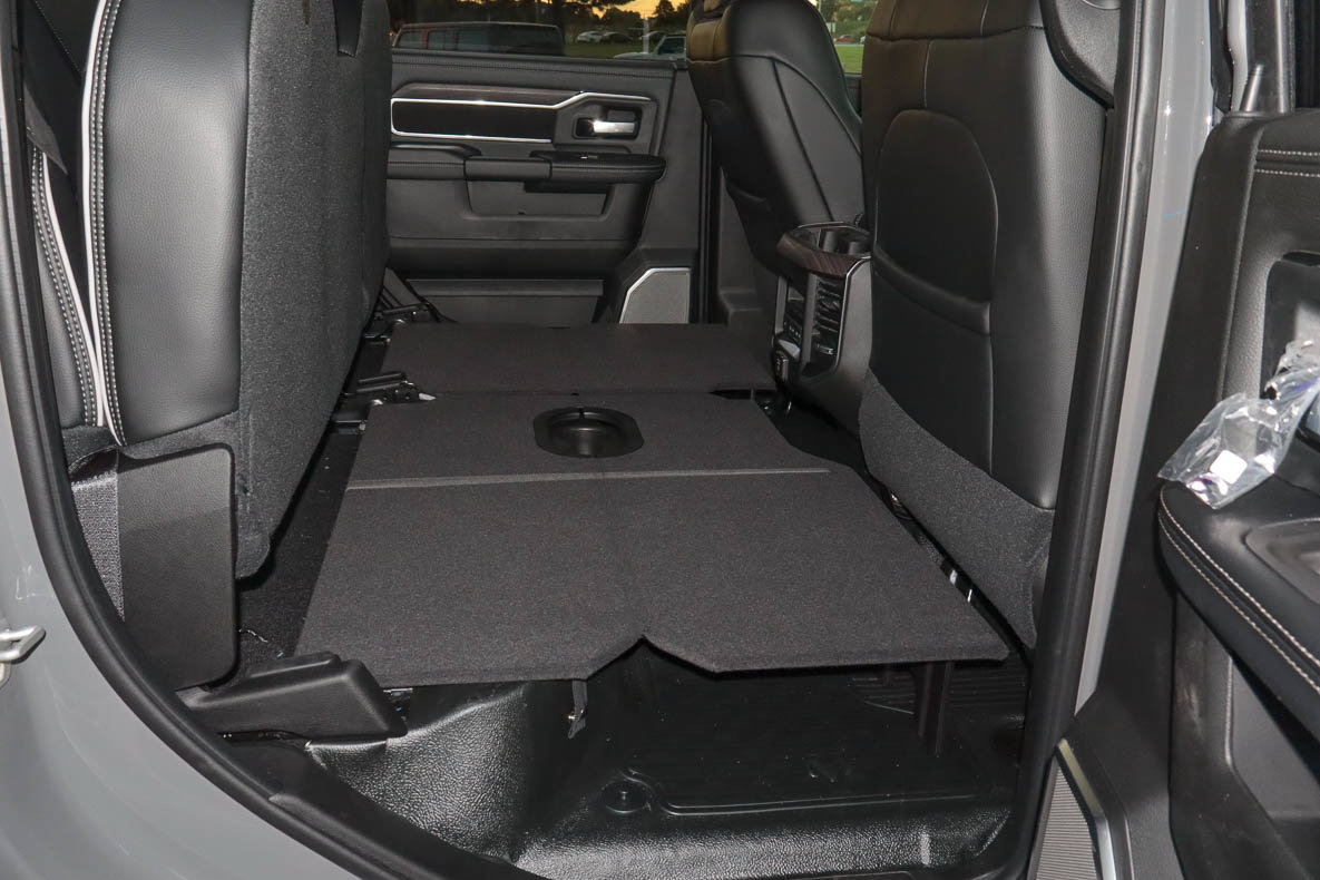 New 2027 RAM 5500 4x4 Crew Cab w/ Laramie Trim Package image 16