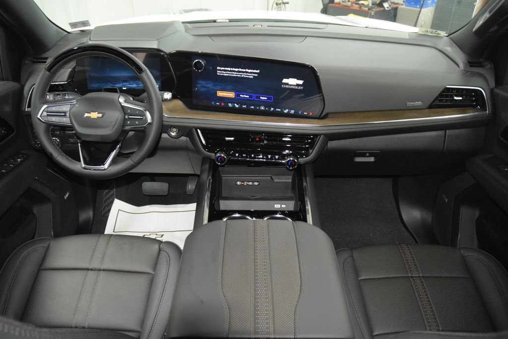 New 2026 Chevrolet Suburban High Country AWD/4WD image 32