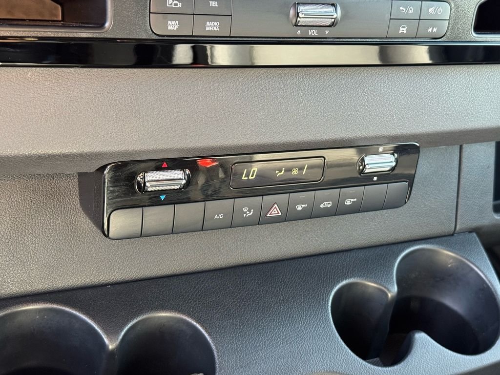 Used 2023 Mercedes-Benz Sprinter 2500 image 58