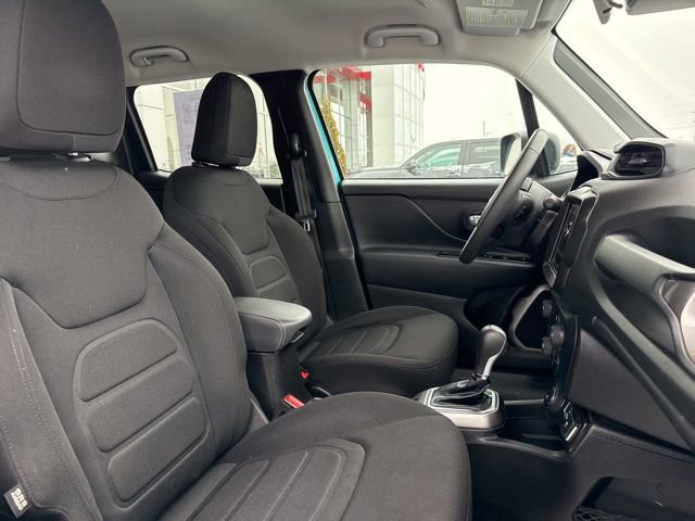 Used 2022 Jeep Renegade Latitude image 24