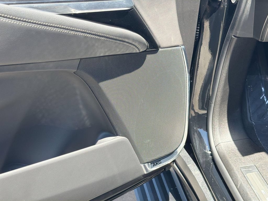 Certified 2026 Cadillac Escalade ESV Luxury RWD image 20