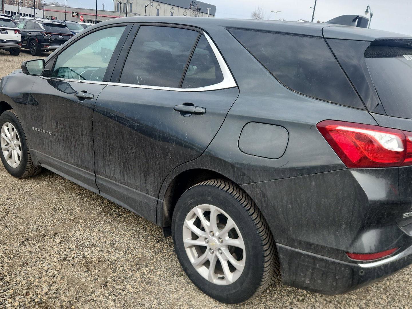 Used 2020 Chevrolet Equinox LT w/ Driver Convenience Package image 6