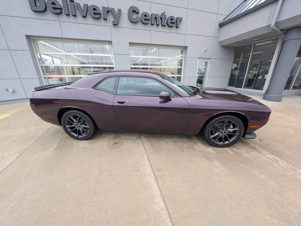 Used 2022 Dodge Challenger GT w/ Plus Package image 4
