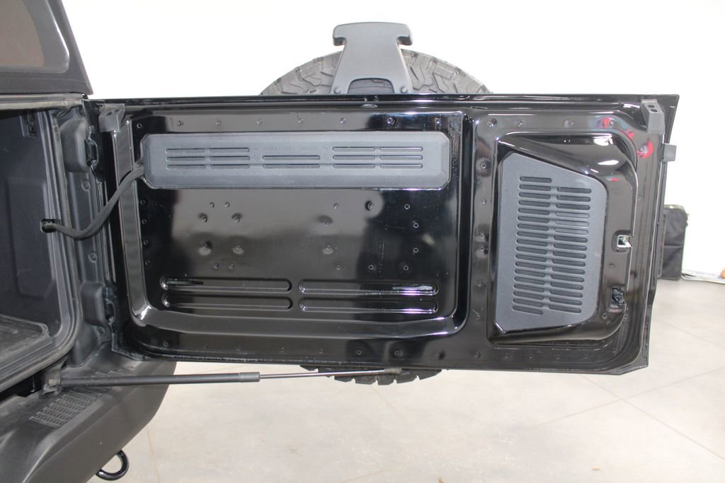 Used 2023 Ford Bronco Badlands image 18