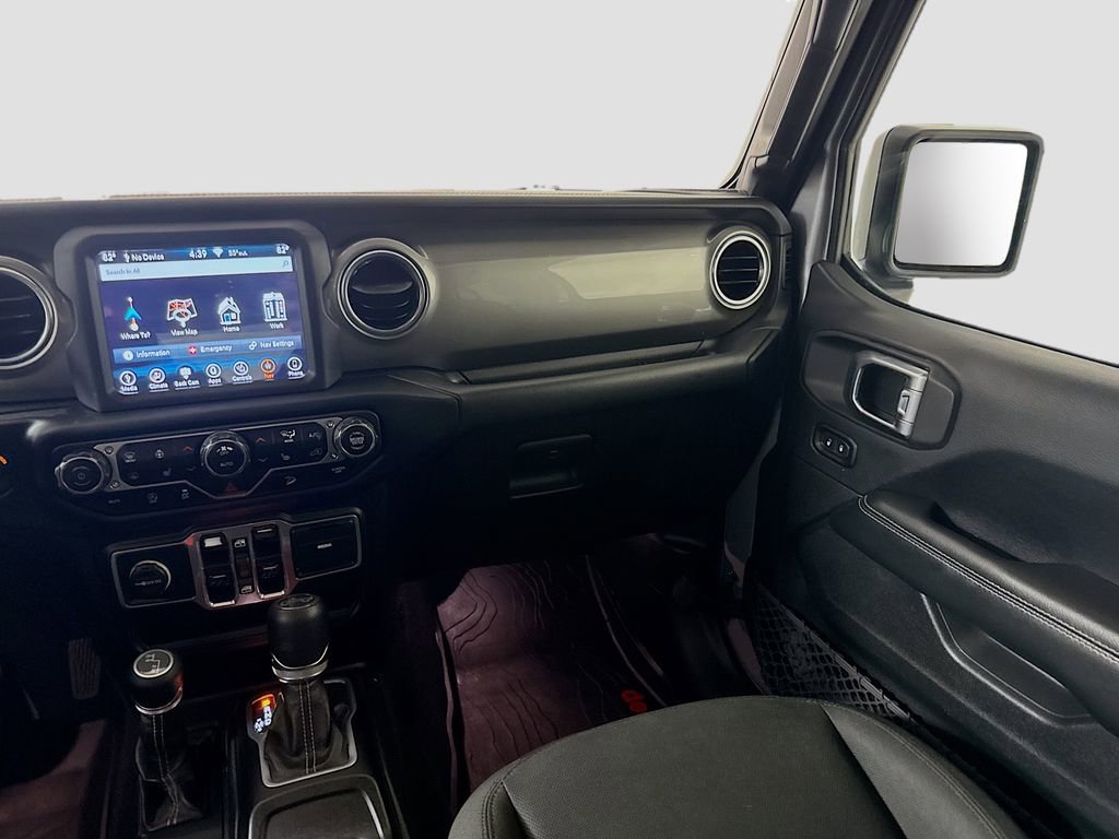 Used 2018 Jeep Wrangler Unlimited Sahara w/ Uconnect 4C Nav & Sound Group image 24