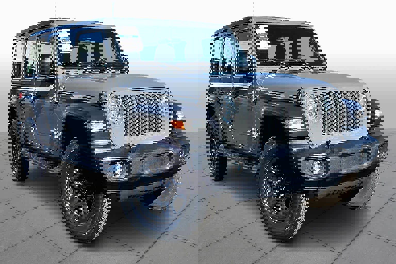 Used 2020 Jeep Wrangler Unlimited Sport image 3