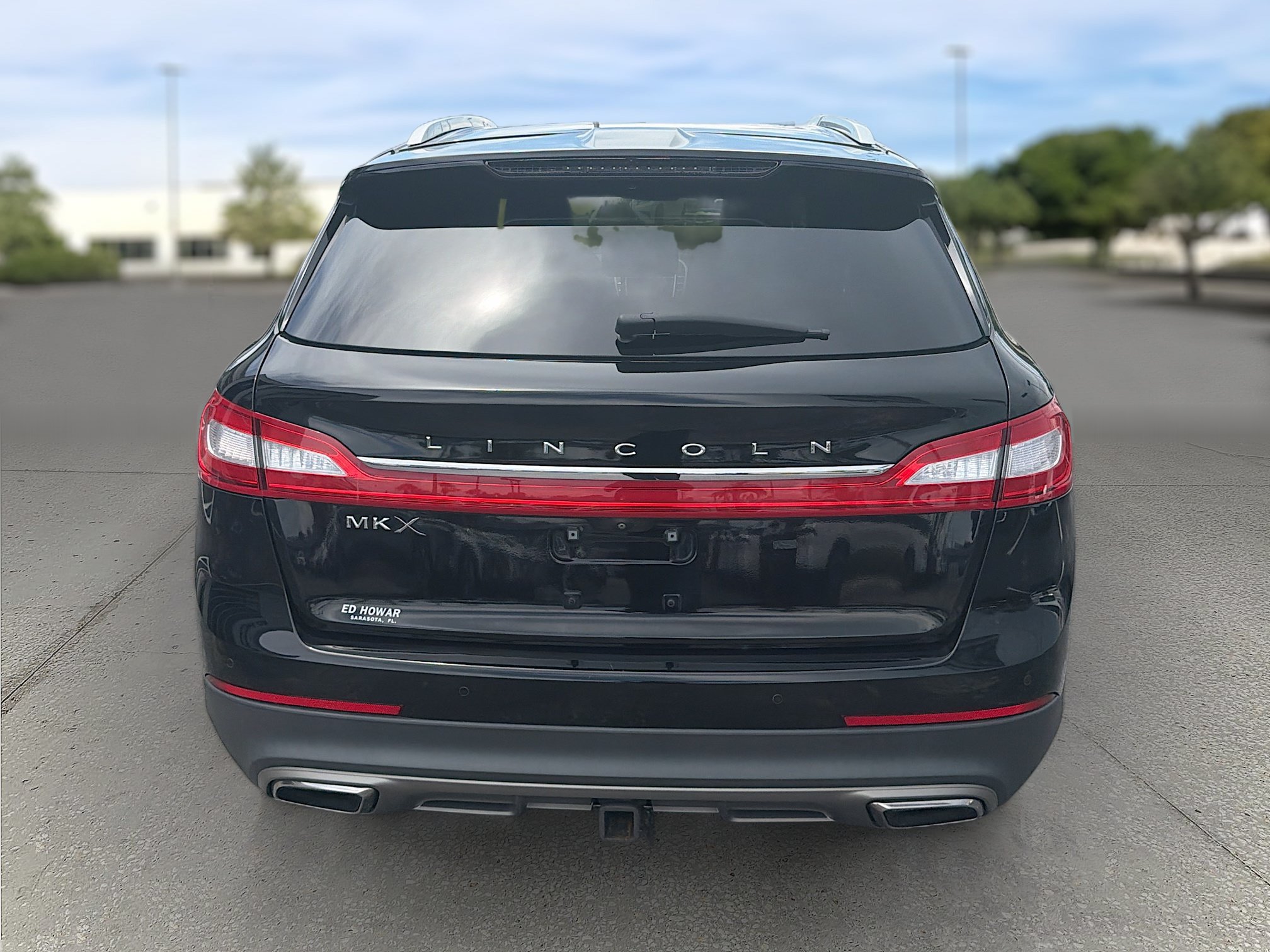 Used 2018 Lincoln MKX Reserve w/ Driver Assistance Package FWD image 6