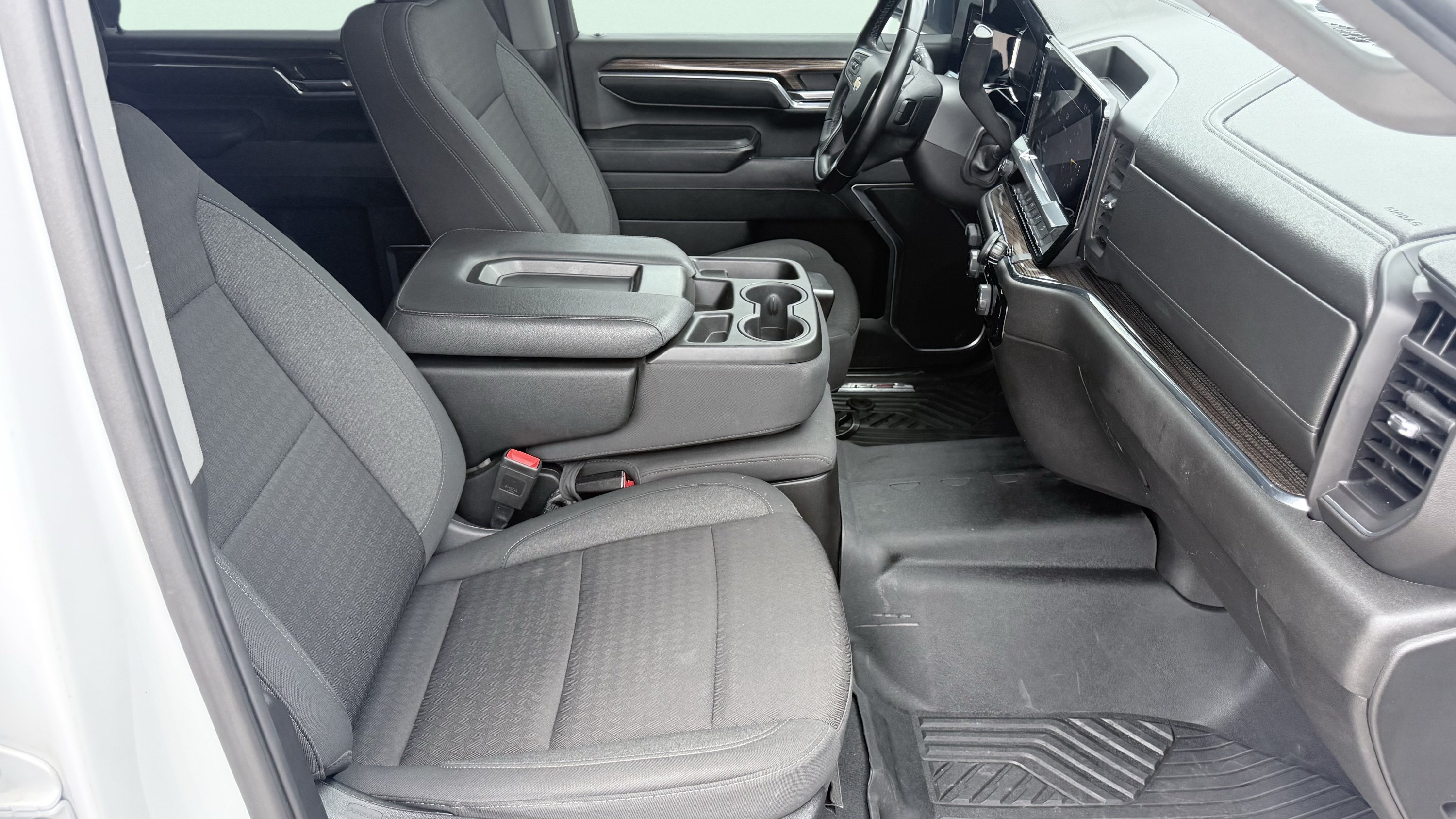 Used 2024 Chevrolet Silverado 2500 LT AWD/4WD image 48
