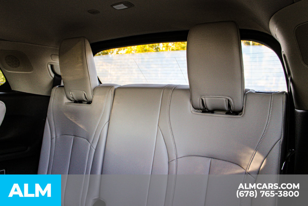 Used 2026 INFINITI QX60 Luxe w/ Cargo Package FWD image 18