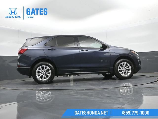 Used 2019 Chevrolet Equinox LS w/ LS Convenience Package AWD/4WD image 32