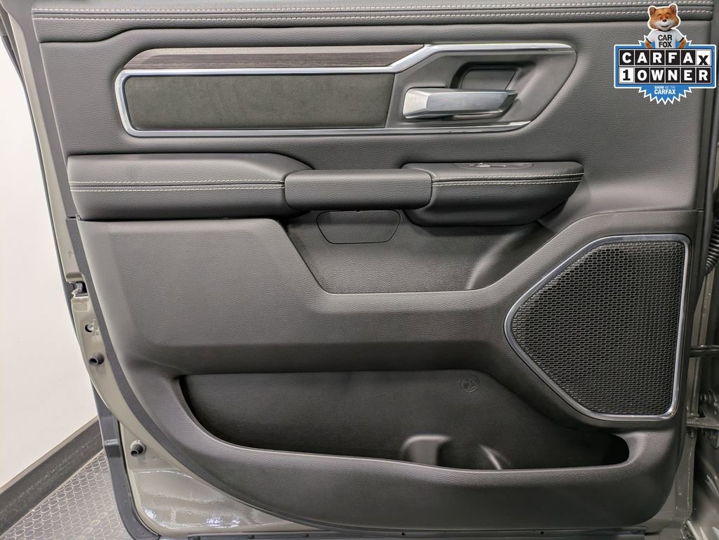 Used 2026 RAM 1500 Laramie AWD/4WD image 23