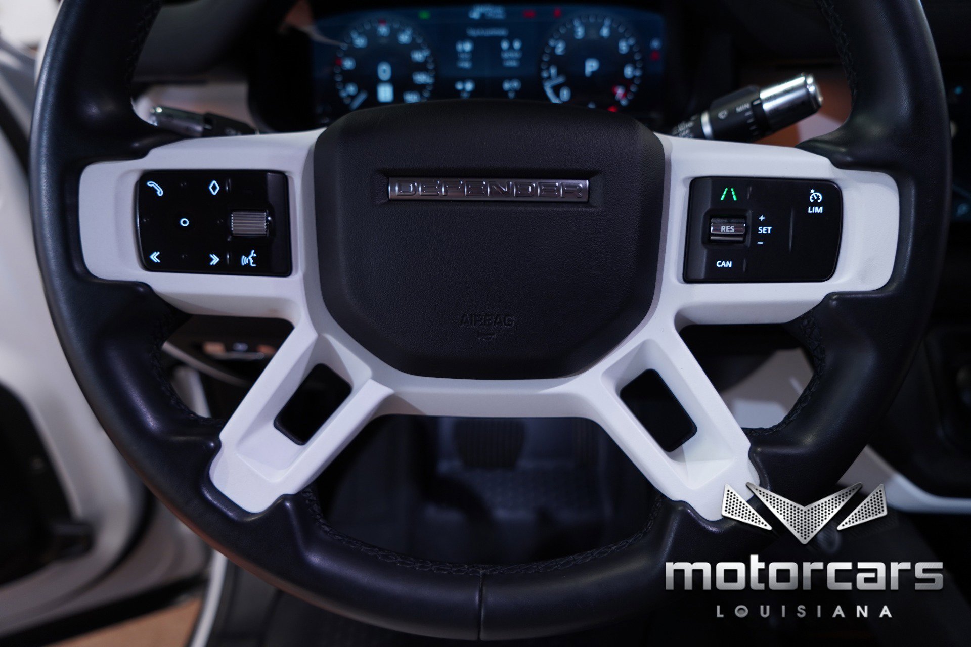 Used 2022 Land Rover Defender 110 S image 34