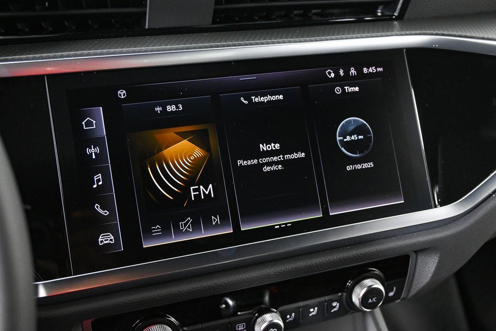 New 2025 Audi Q3 2.0T Premium image 13