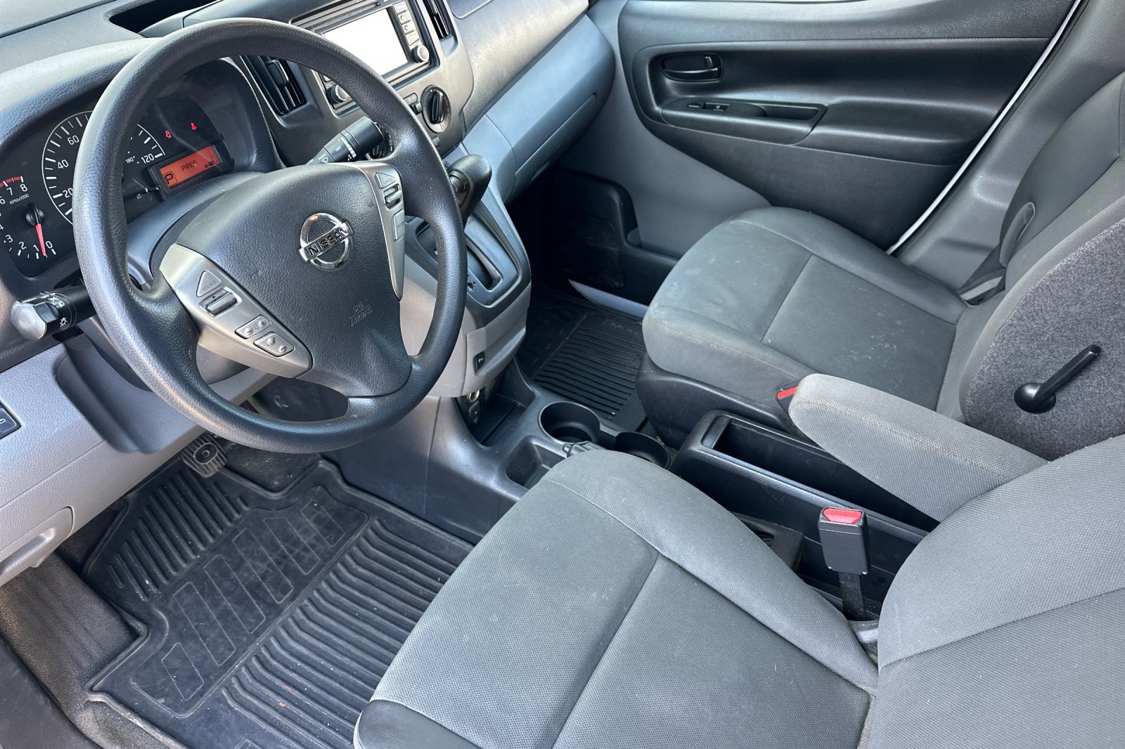 Used 2018 Nissan NV200 SV w/ Navigation Package image 10