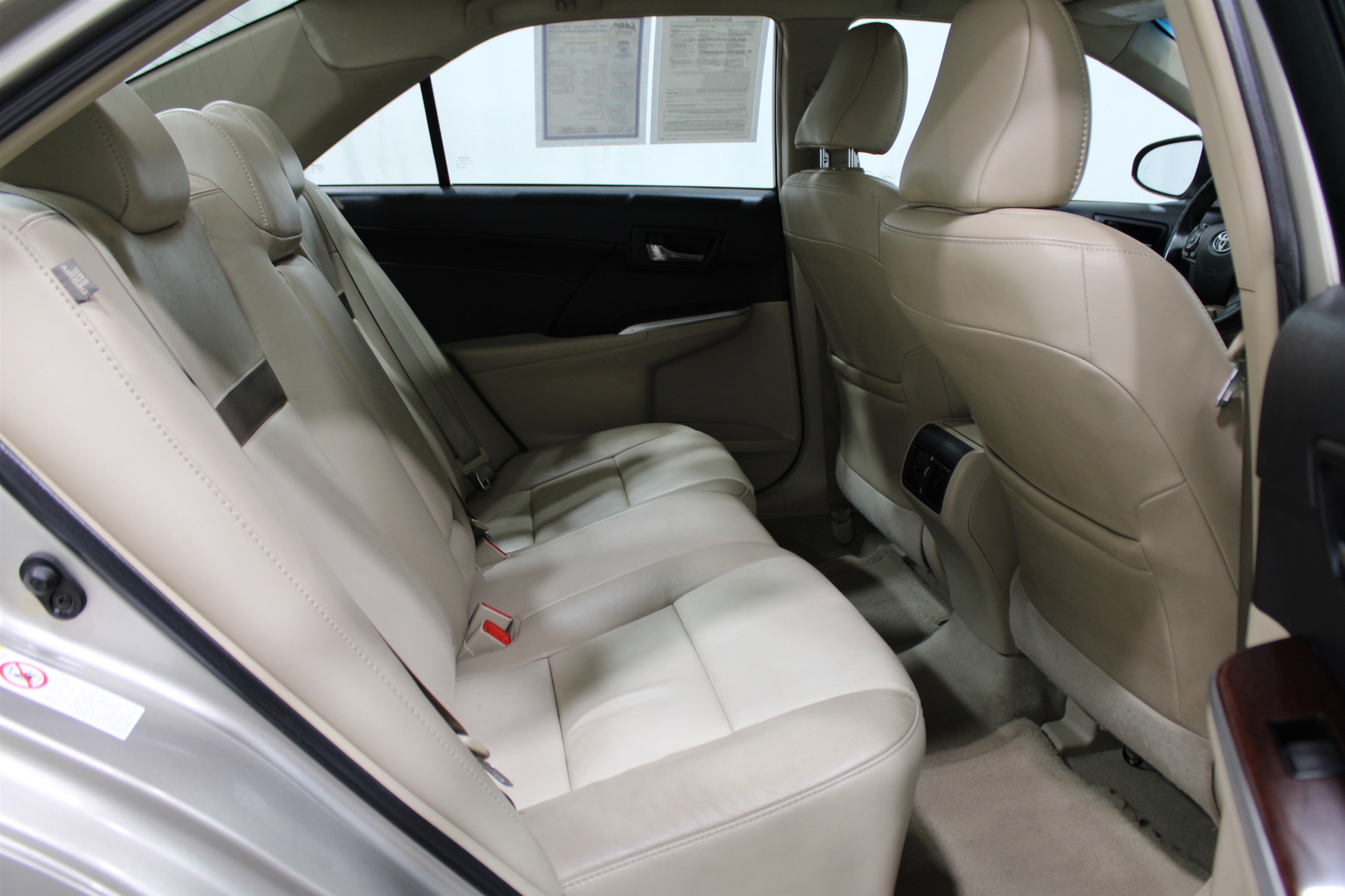 Used 2014 Toyota Camry SE image 20