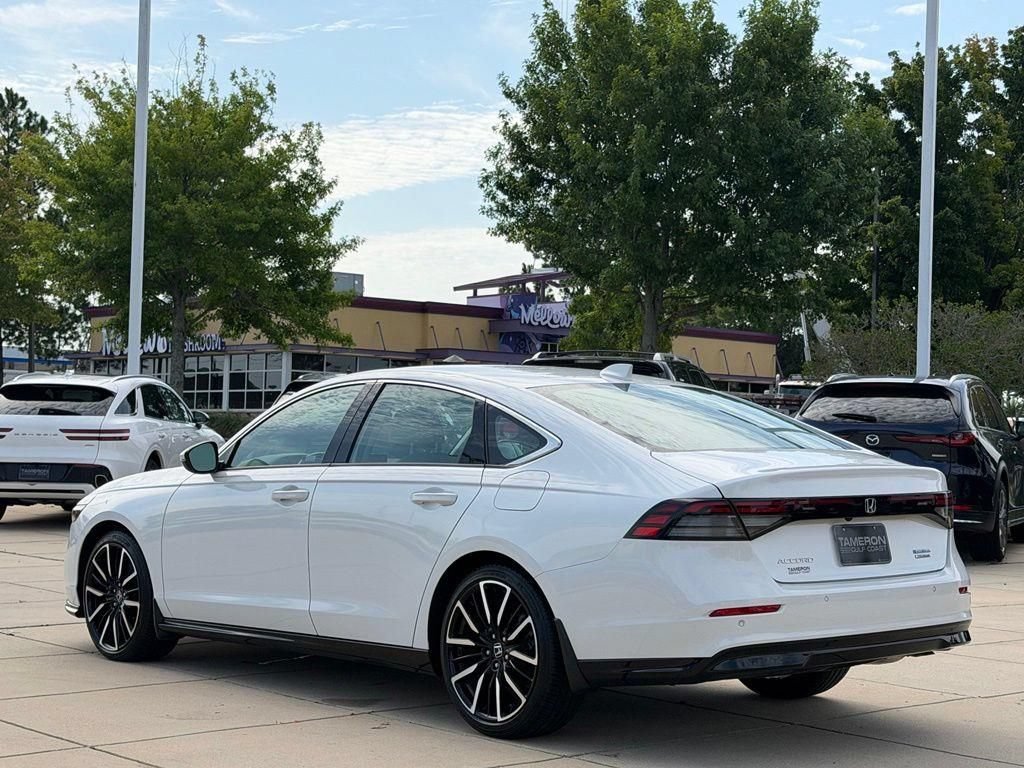 Used 2023 Honda Accord Touring image 7