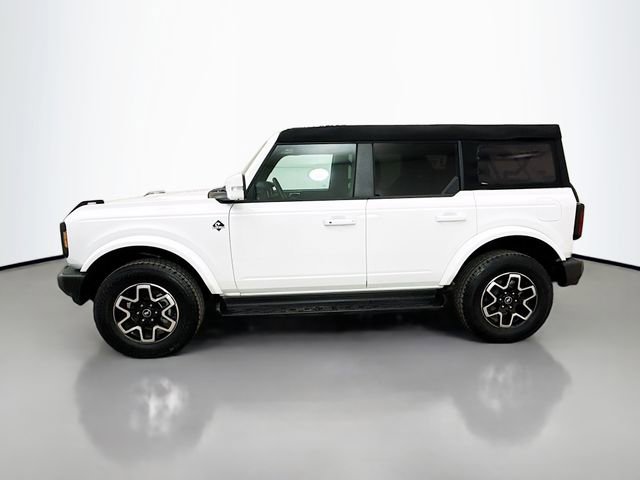 Used 2025 Ford Bronco Outer Banks image 4