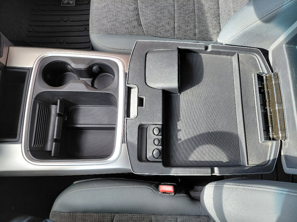 Used 2018 RAM 1500 SLT AWD/4WD image 22