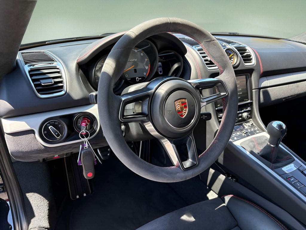 Used 2016 Porsche Cayman GT4 RWD image 14