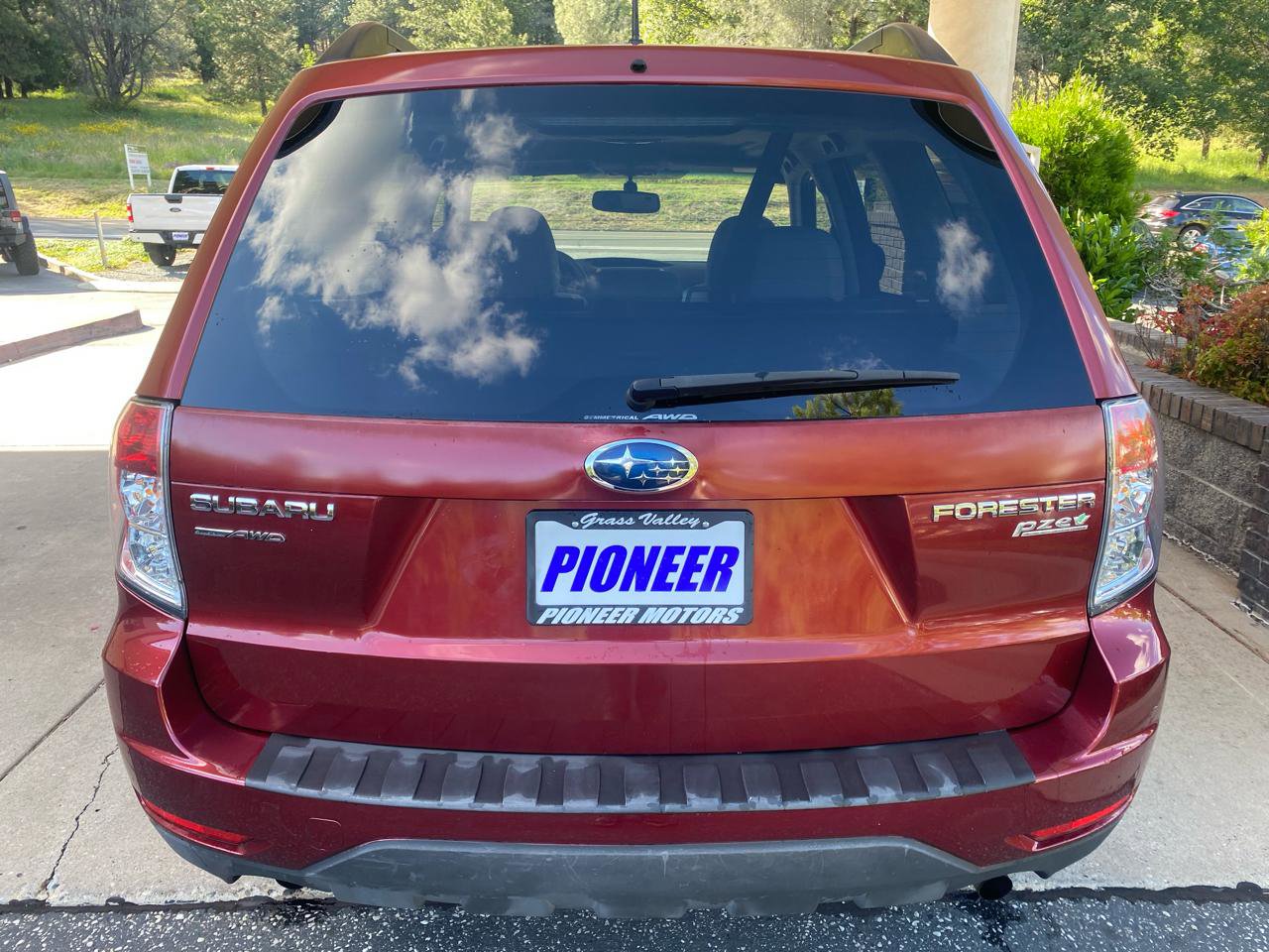 Used 2010 Subaru Forester 2.5X Premium AWD/4WD image 4