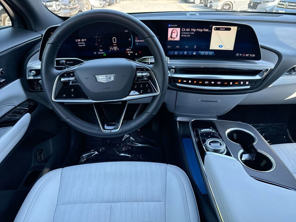 Used 2024 Cadillac Lyriq Luxury AWD/4WD image 22