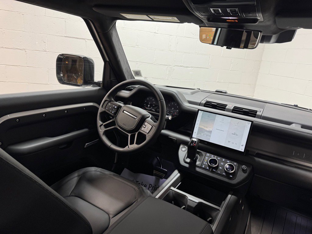 New 2025 Land Rover Defender 110 V8 image 31