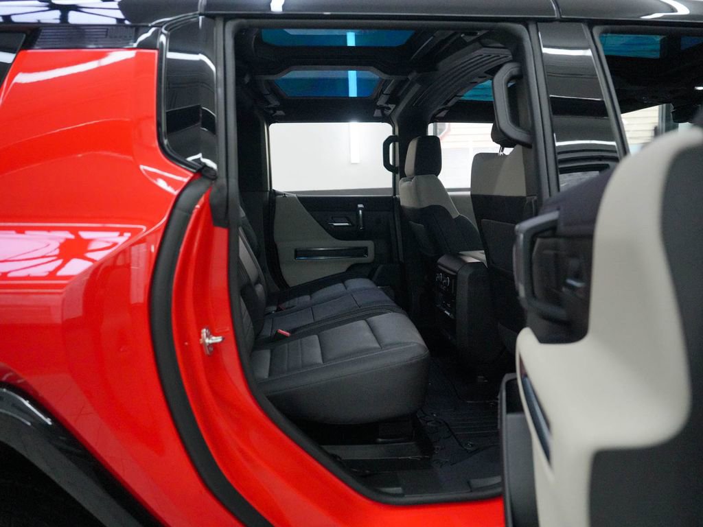 Used 2026 GMC Hummer EV SUV AWD/4WD image 32