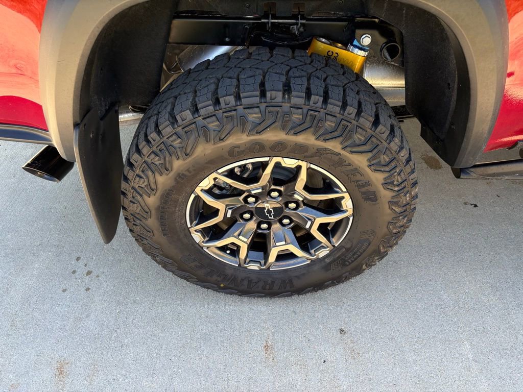 New 2026 Chevrolet Colorado ZR2 w/ Off-Road Front Bumper Package AWD/4WD image 73