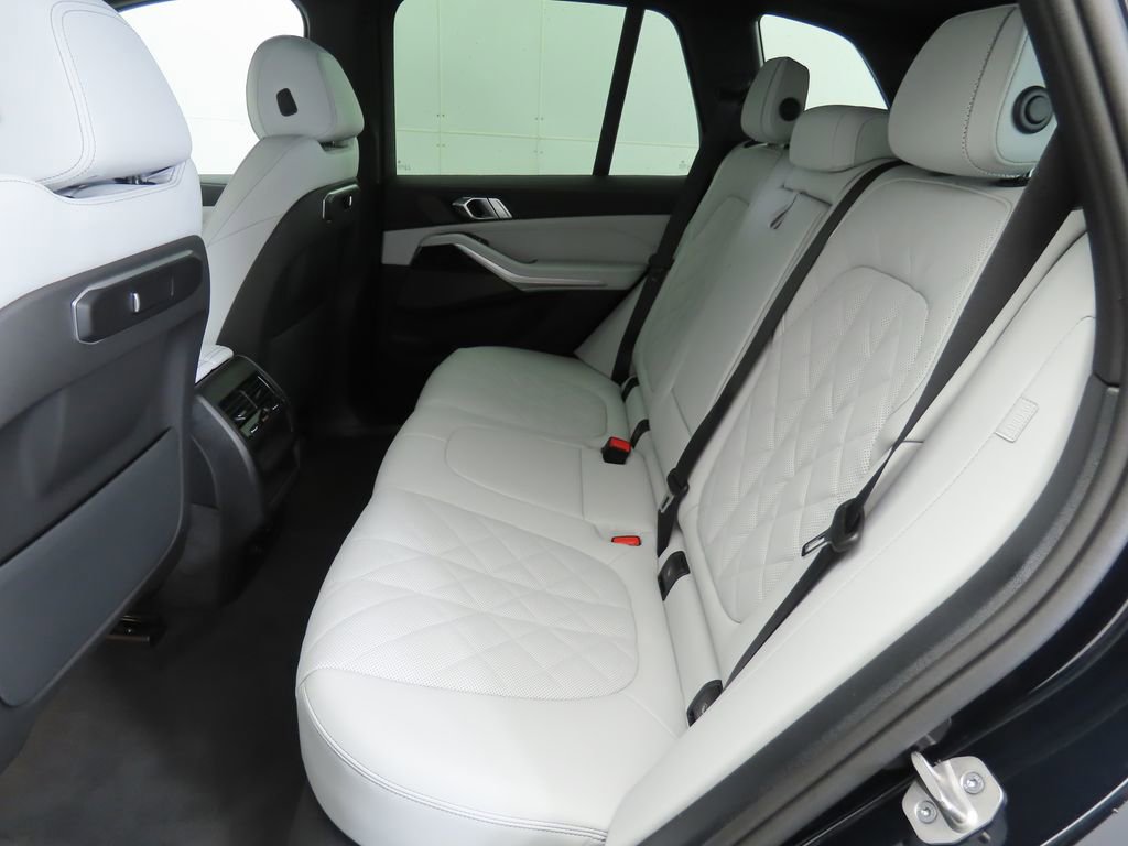New 2026 BMW X5 sDrive40i w/ M Sport Package image 21
