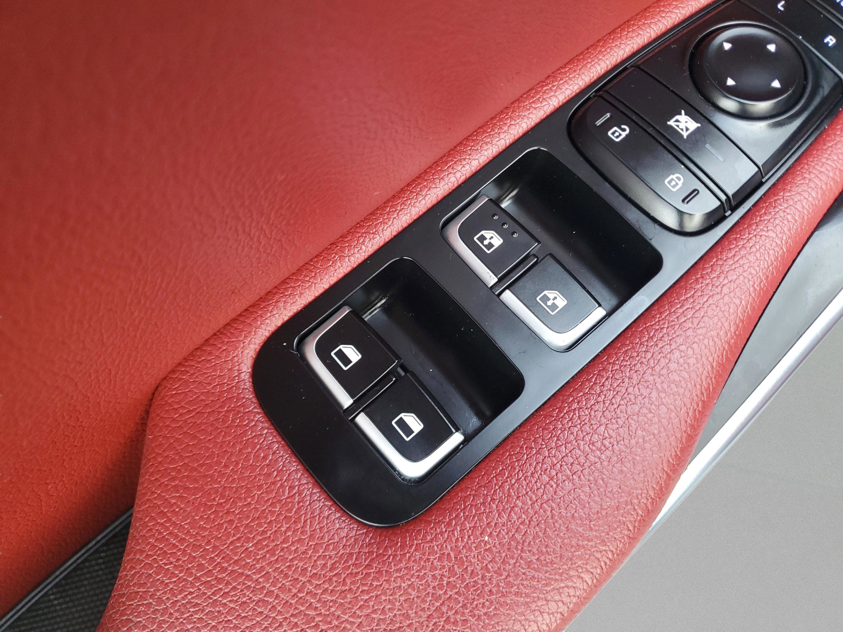 Certified 2023 Kia Stinger GT-Line w/ Sun & Sound Package image 18