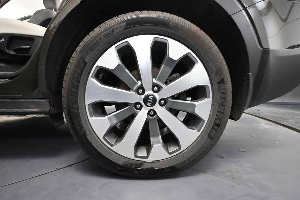Used 2020 Kia Telluride S w/ S 8 Passenger Seating Package AWD/4WD image 10