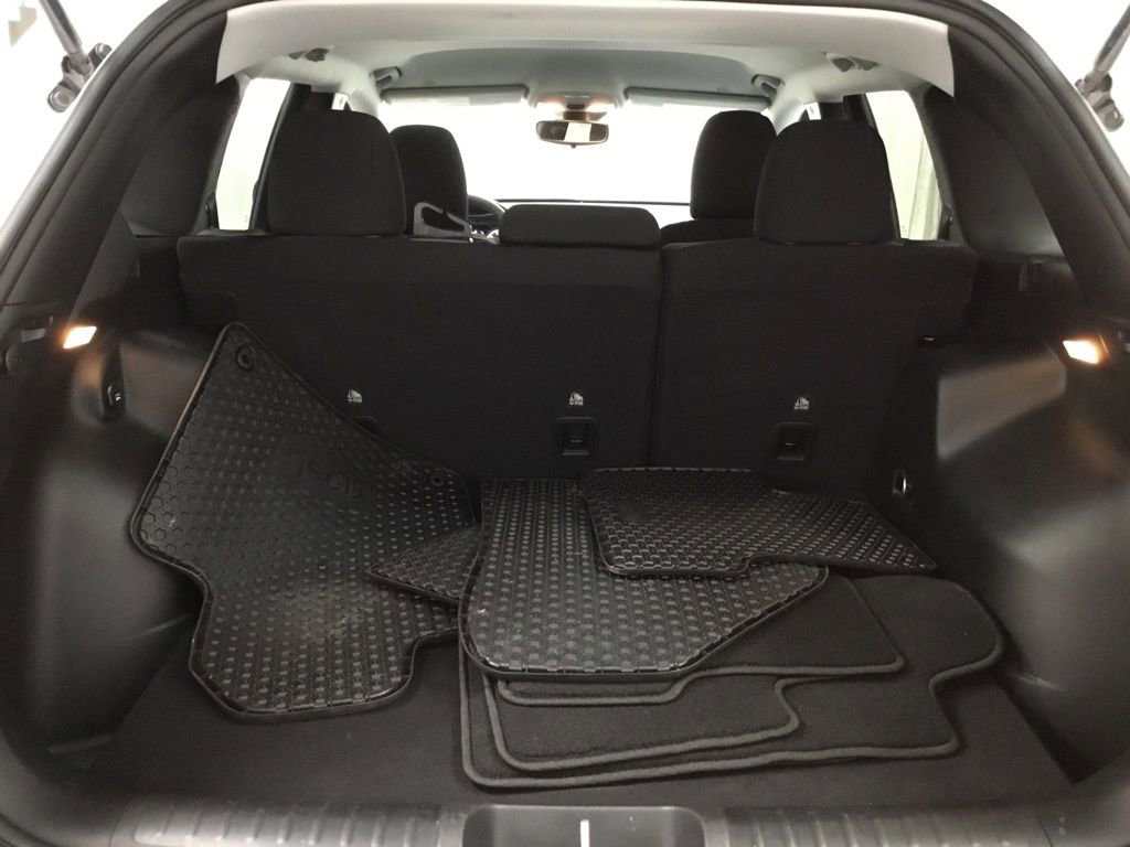 Used 2022 Jeep Cherokee Latitude w/ Trailer Tow Group image 35