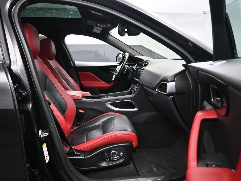 Used 2020 Jaguar F-PACE S AWD/4WD image 26