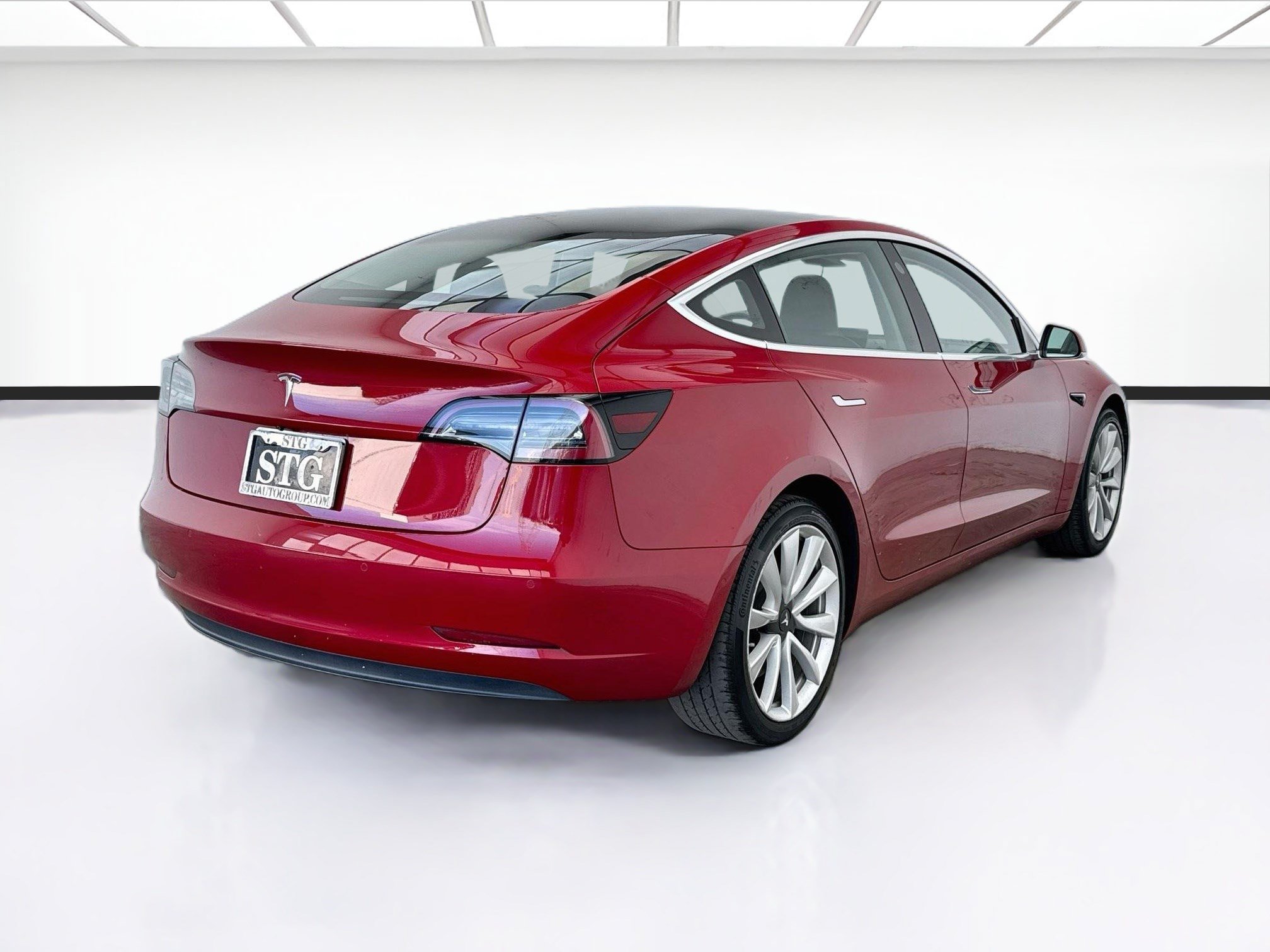 Used 2018 Tesla Model 3 Long Range RWD image 4