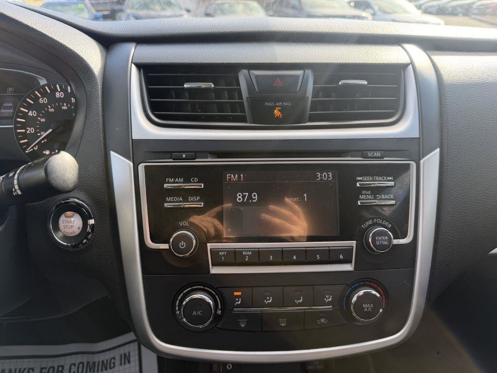 Used 2017 Nissan Altima 2.5 SR image 14