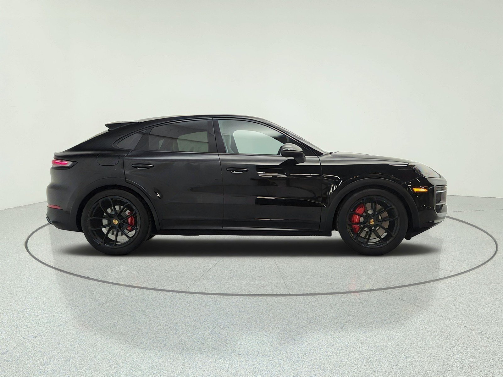Used 2024 Porsche Cayenne S AWD/4WD image 5
