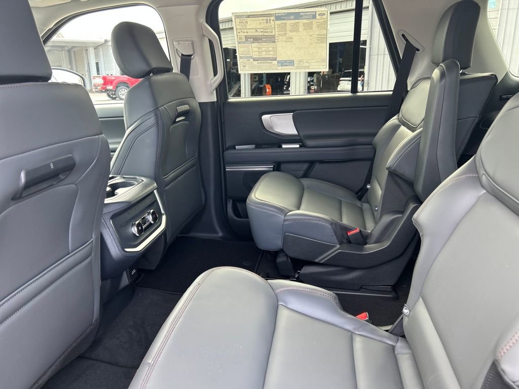 New 2025 Ford Expedition Active image 25