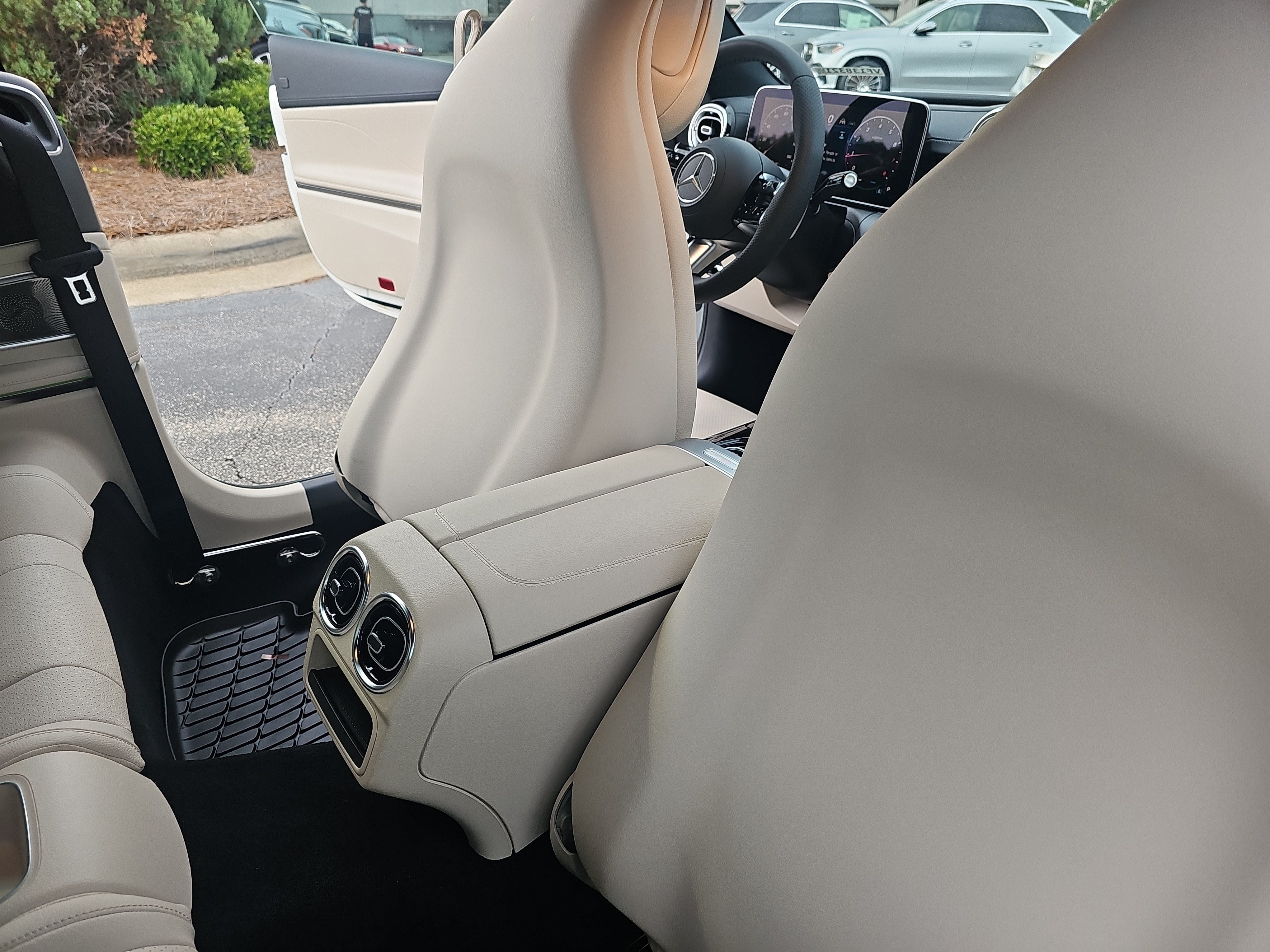 New 2027 Mercedes-Benz CLE 300 4MATIC Cabriolet image 10