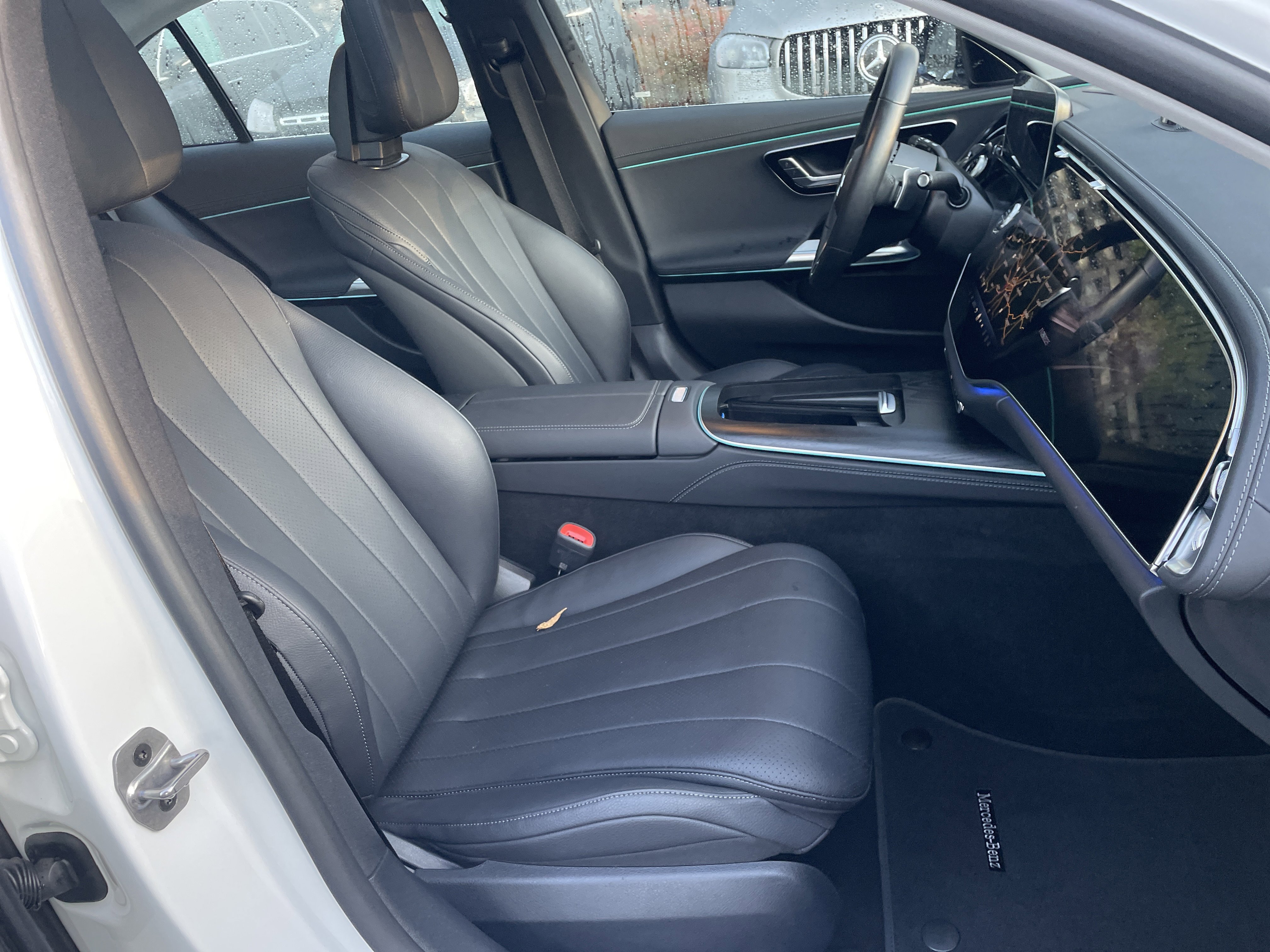 Used 2025 Mercedes-Benz E 350 4MATIC Sedan image 51