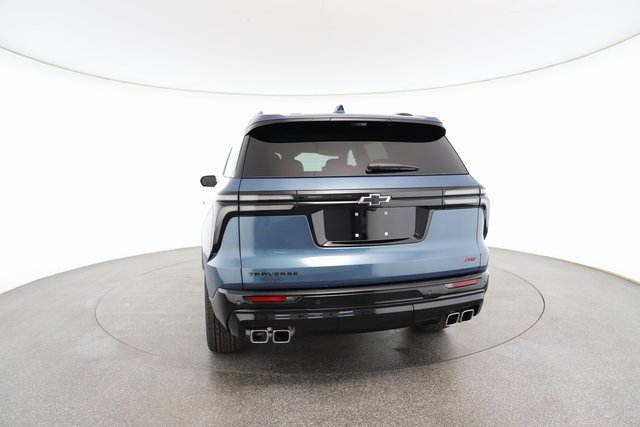 Used 2025 Chevrolet Traverse RS image 13