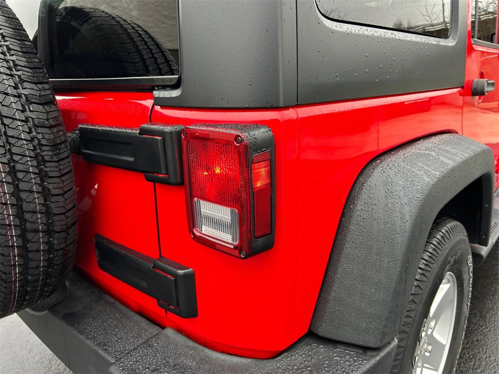 Used 2018 Jeep Wrangler Unlimited Sport S image 23