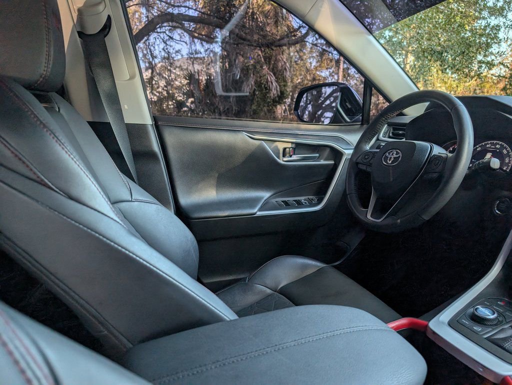 Used 2022 Toyota RAV4 TRD Off-Road image 12